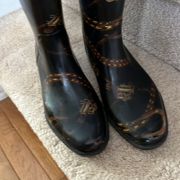 Brand new without tags Lauren rain boots size 8